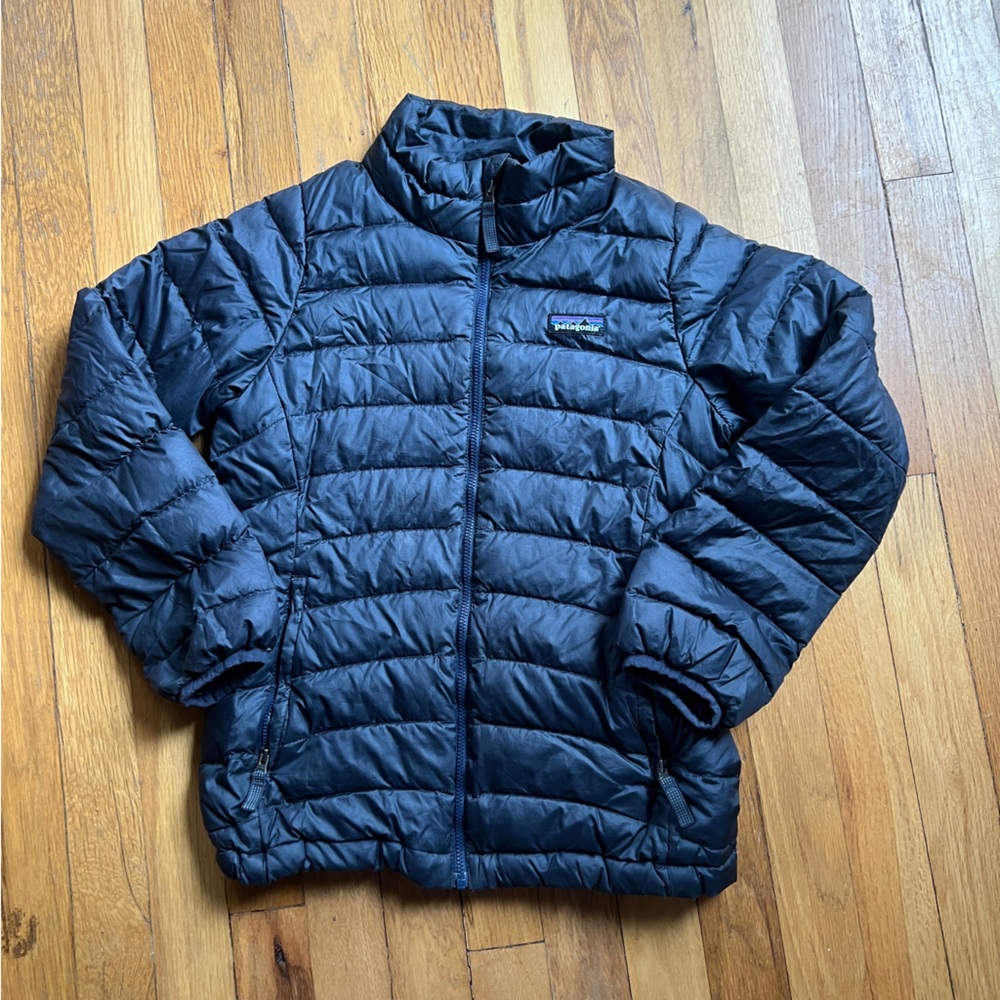 Patagonia black puffy jacket